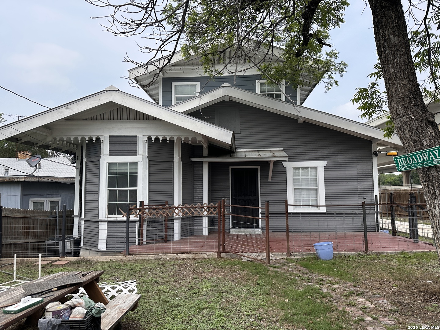 1314 W Woodlawn Avenue San Antonio TX 78201