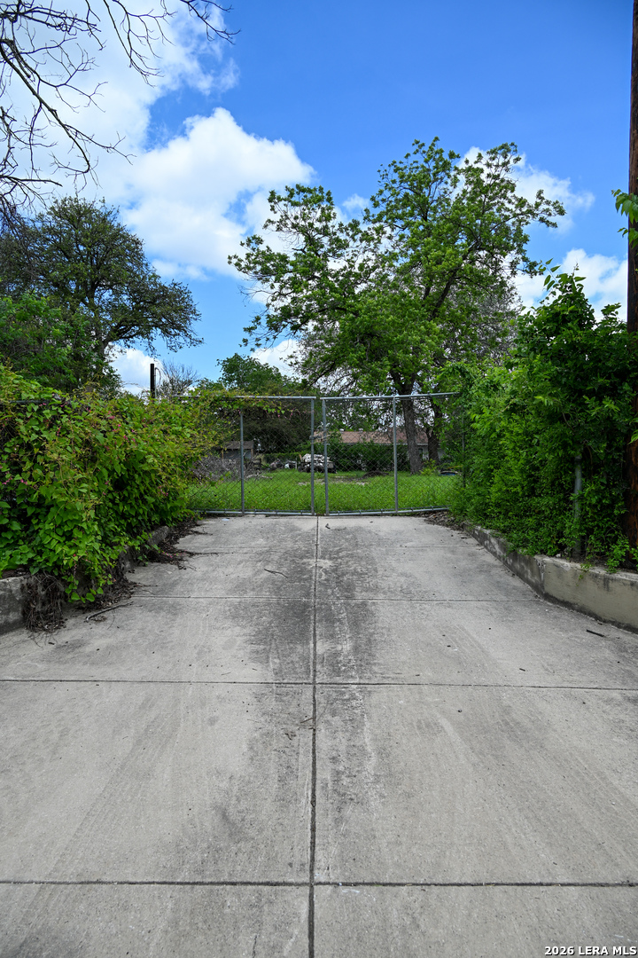 147 H Street San Antonio TX 78210