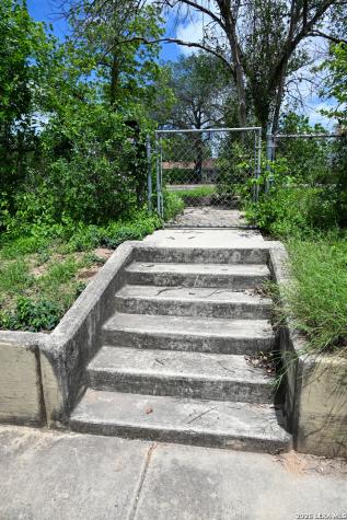147 H Street San Antonio TX 78210