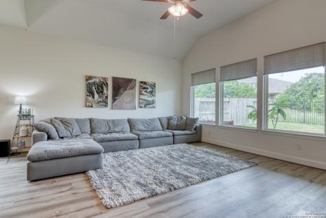 107 Cheslyn Boerne TX 78006