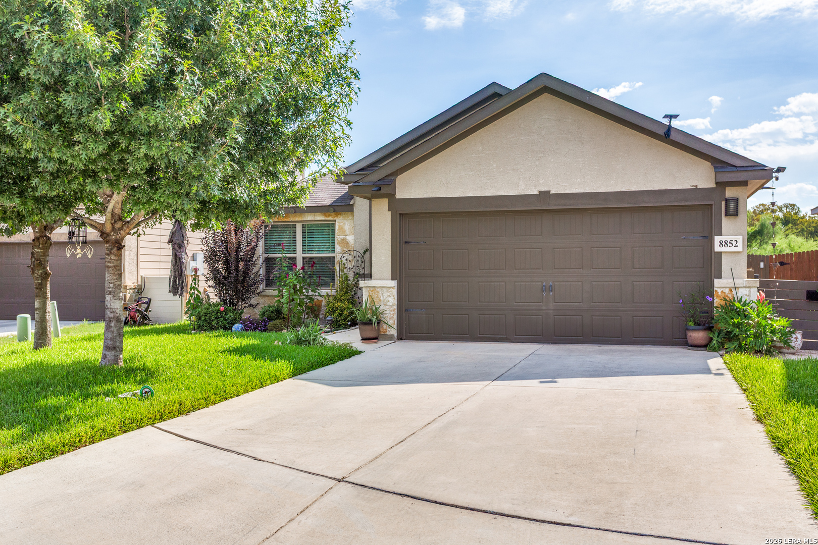 8852 Straight Oaks San Antonio TX 78254