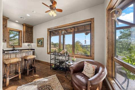 131 N Bootlegger Lane Kerrville TX 78028