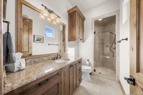 131 N Bootlegger Lane Kerrville TX 78028