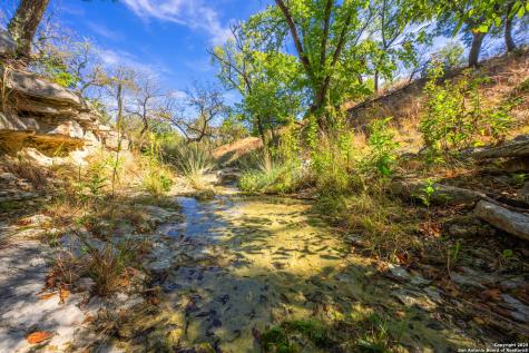131 N Bootlegger Lane Kerrville TX 78028