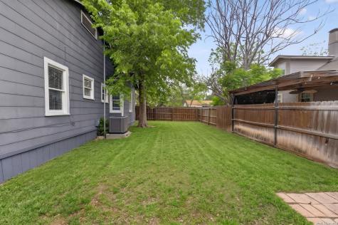 703 E Krezdorn Street Seguin TX 78155