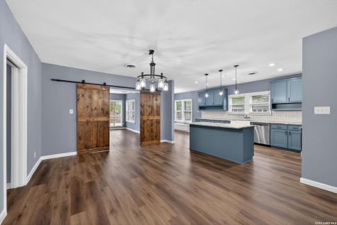 703 E Krezdorn Street Seguin TX 78155