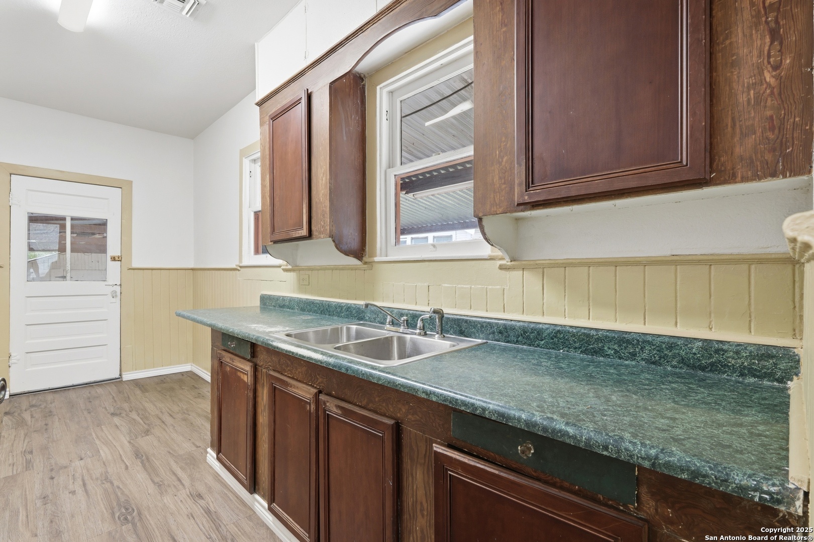 114 Bailey San Antonio TX 78210