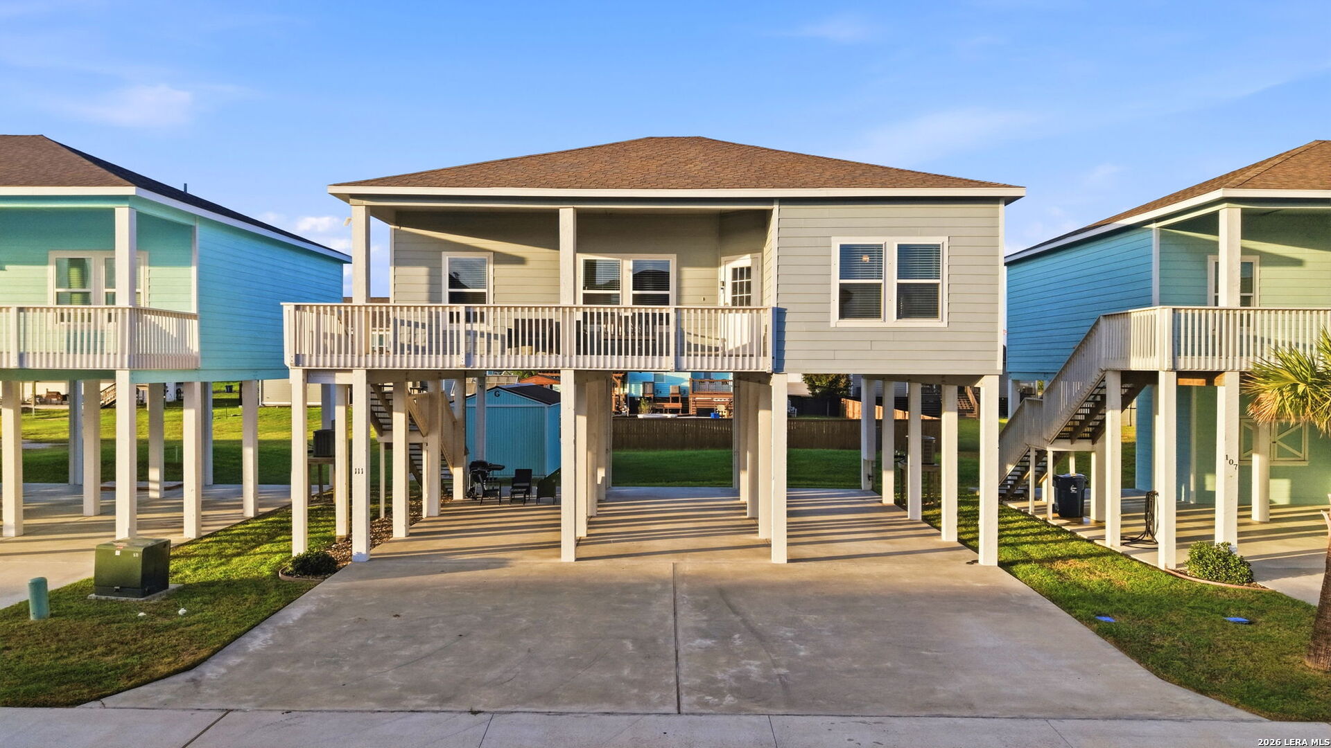 111 Paradise Drive Rockport TX 78382