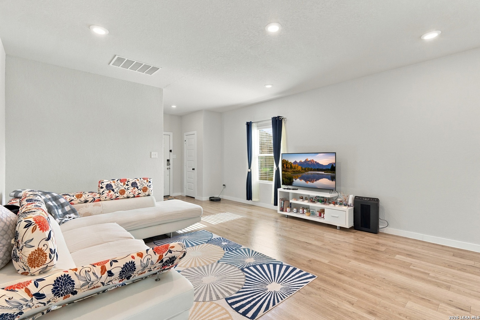10738 Gilmore Garden Converse TX 78109