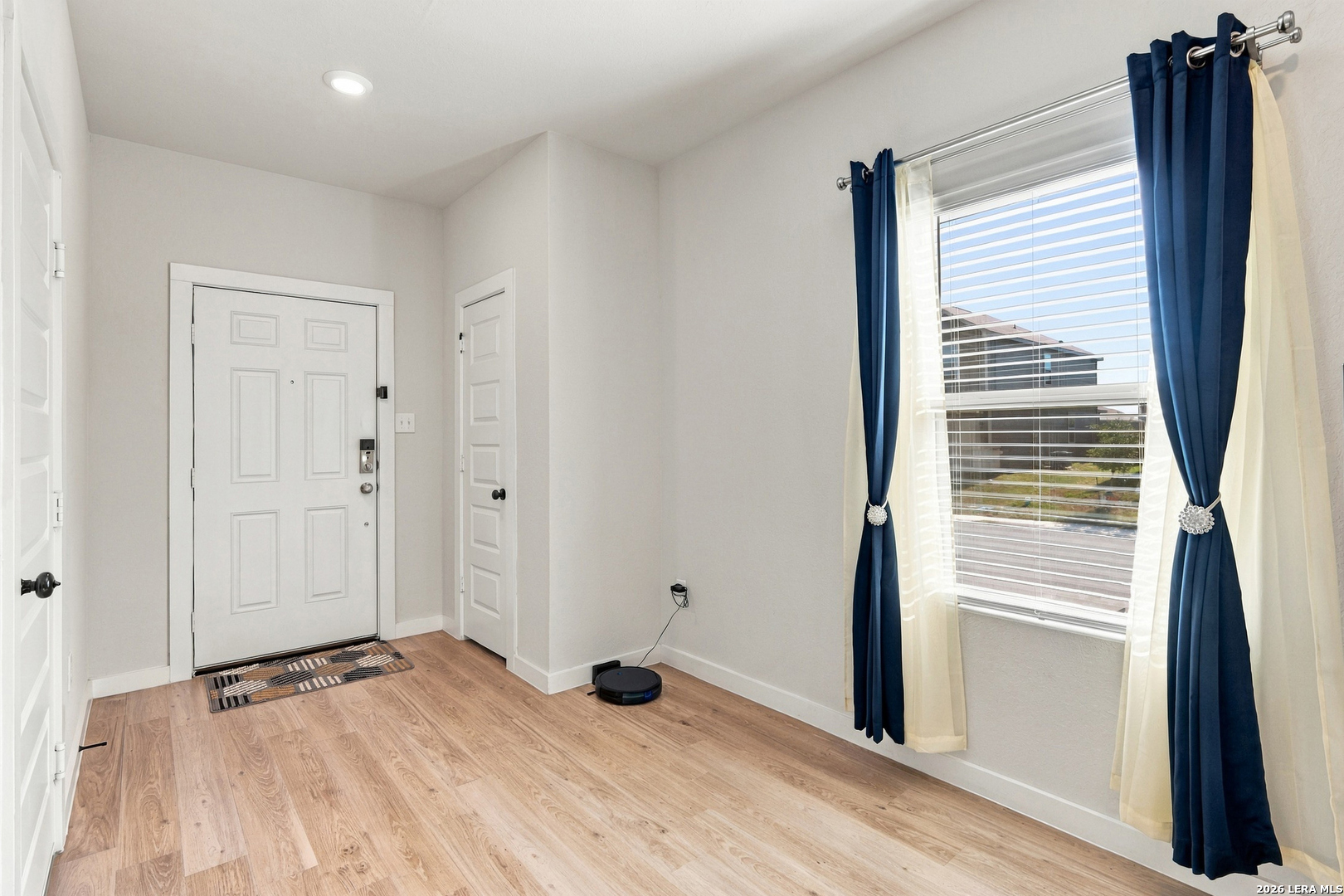 10738 Gilmore Garden Converse TX 78109
