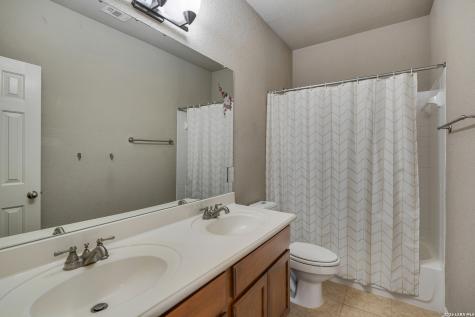 24050 Waterhole Lane San Antonio TX 78261