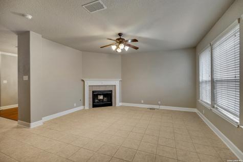 24050 Waterhole Lane San Antonio TX 78261