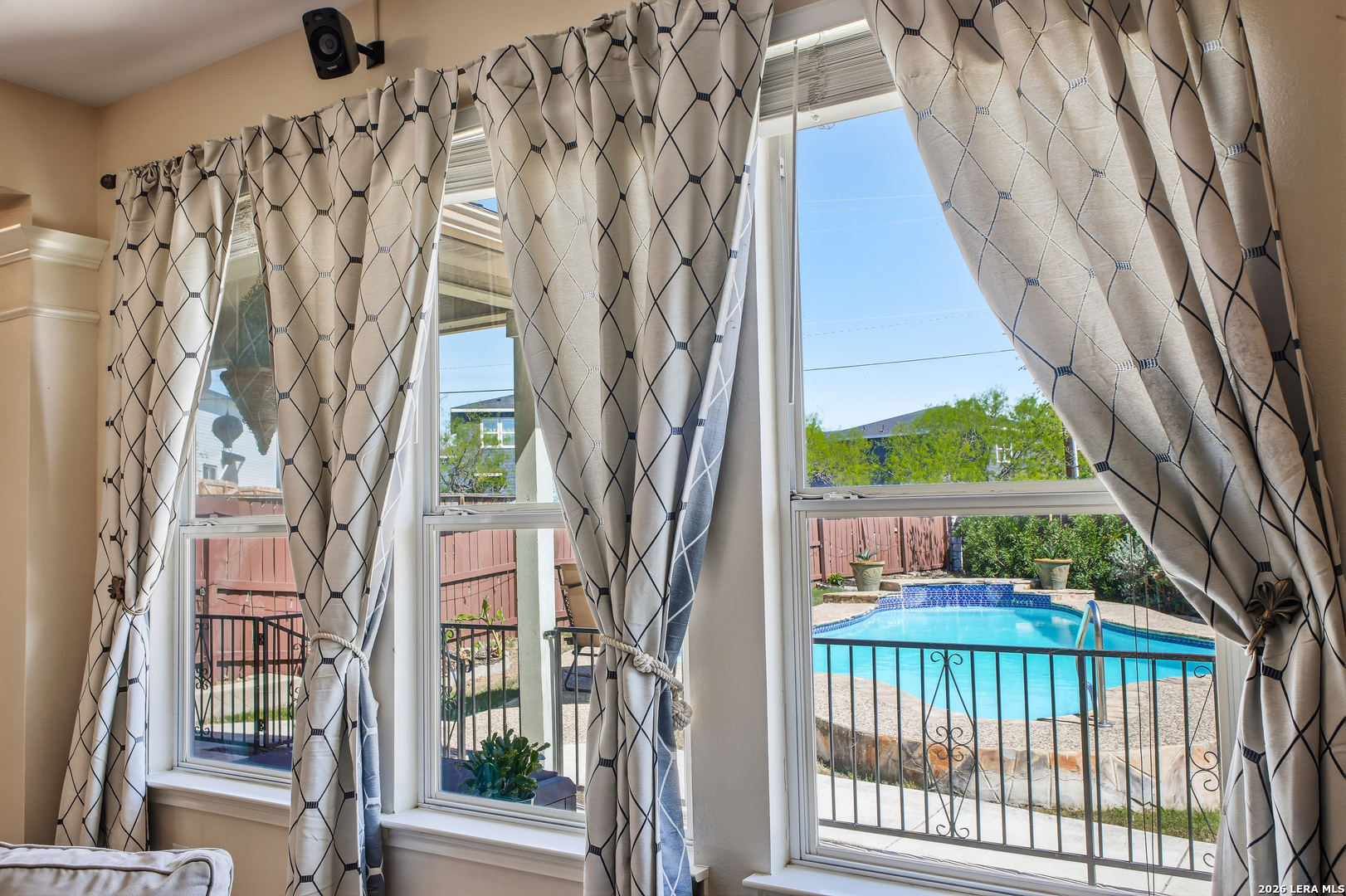 7202 Carriage Oaks San Antonio TX 78249
