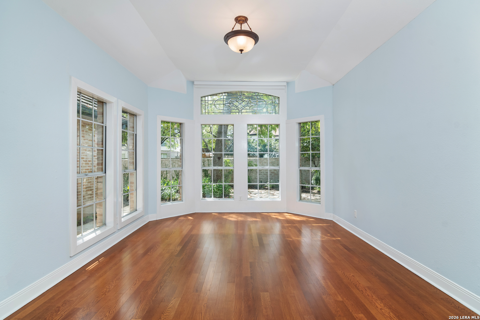 6 Plum Lane San Antonio TX 78218