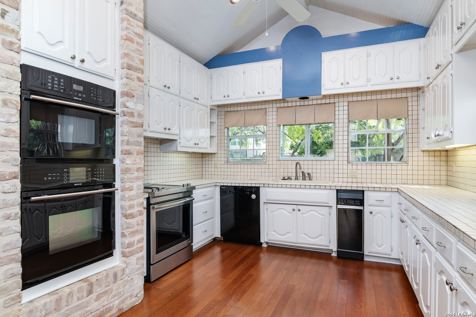 6 Plum Lane San Antonio TX 78218
