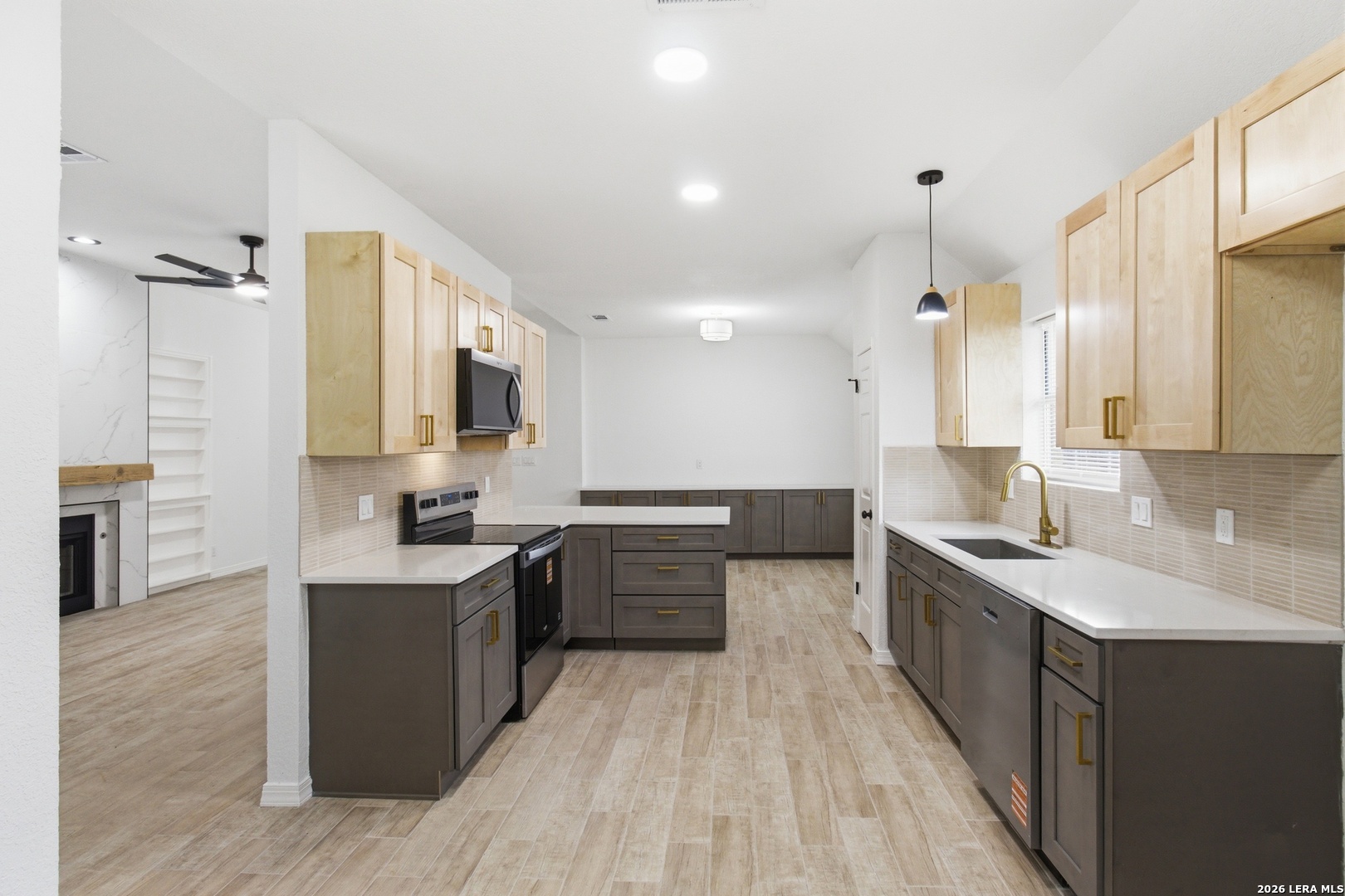 9422 Gray Sage Helotes TX 78023