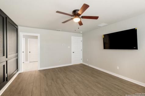 122 Hi View Lakehills TX 78063