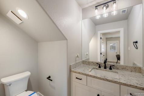 122 Hi View Lakehills TX 78063