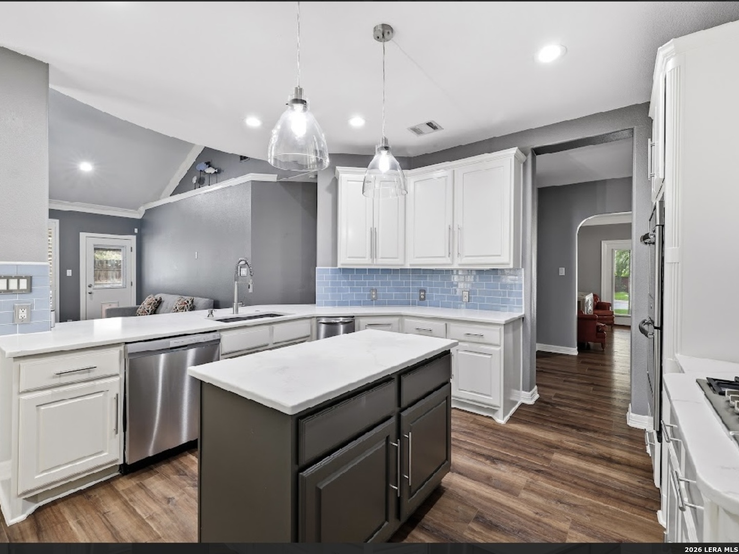 27 Stonewall Bend San Antonio TX 78256