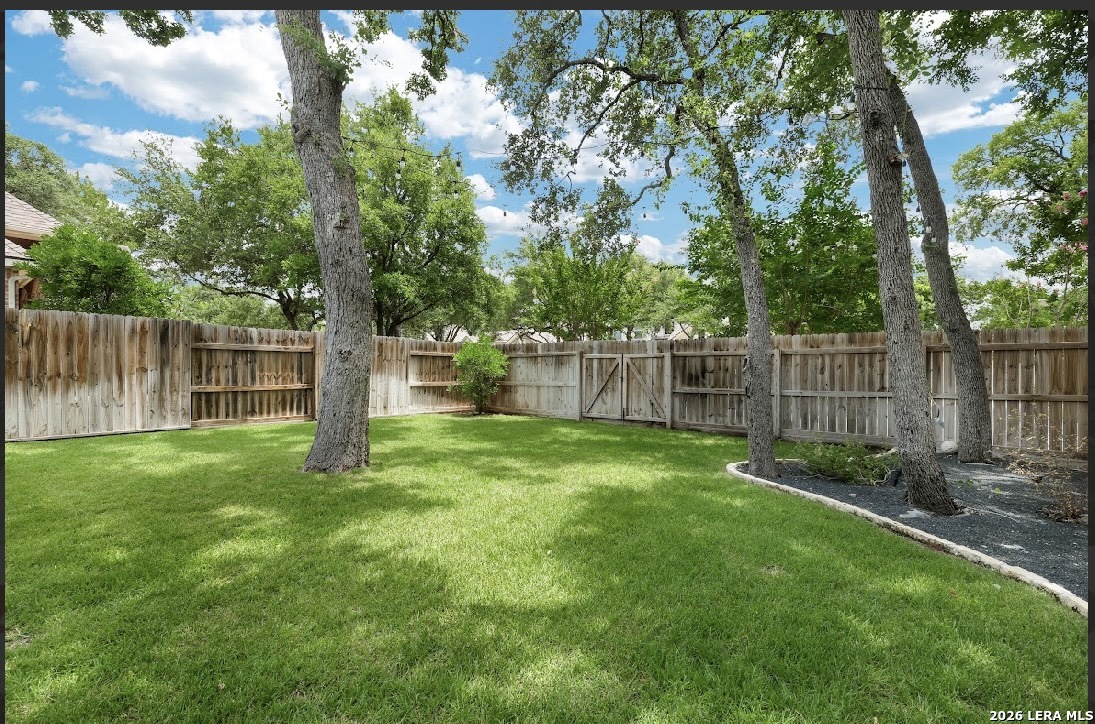 27 Stonewall Bend San Antonio TX 78256
