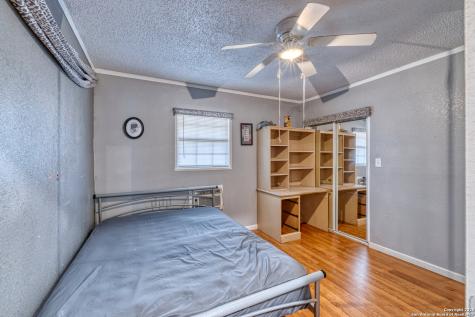 217 Carrizo Hill Carrizo Springs TX 78834