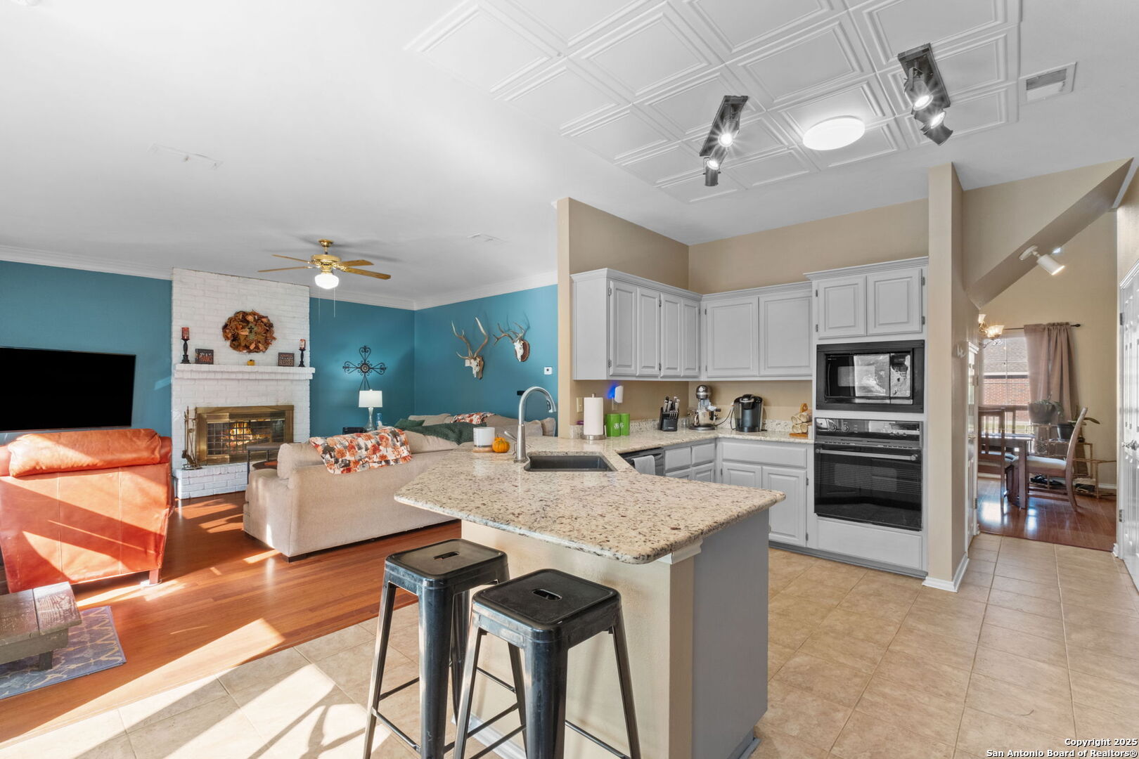 1111 Venado Vista San Antonio TX 78216