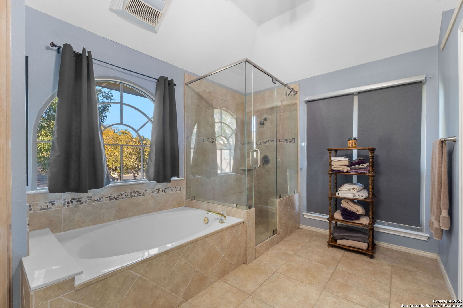 1111 Venado Vista San Antonio TX 78216