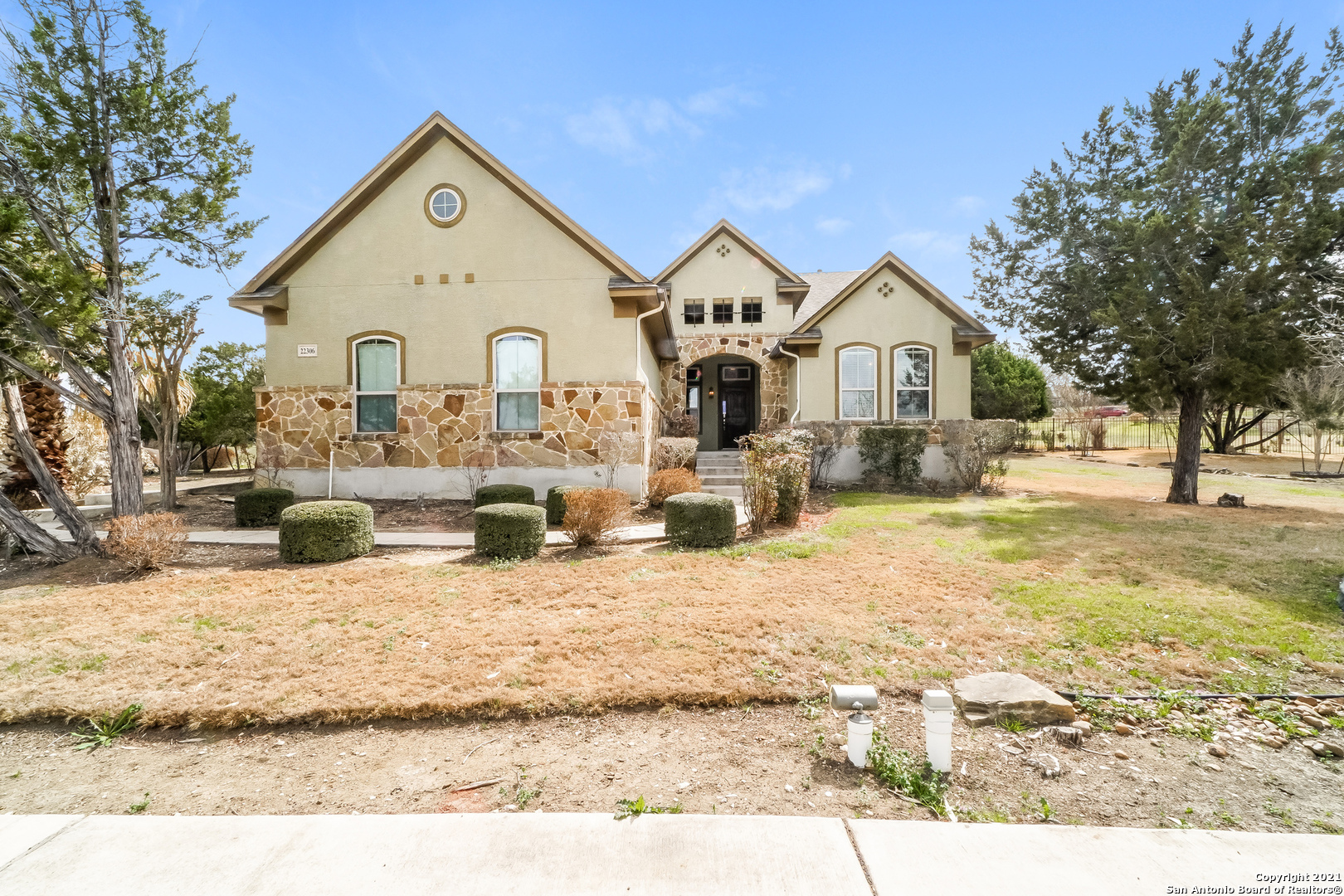22306 Larmona Cove San Antonio TX 78266