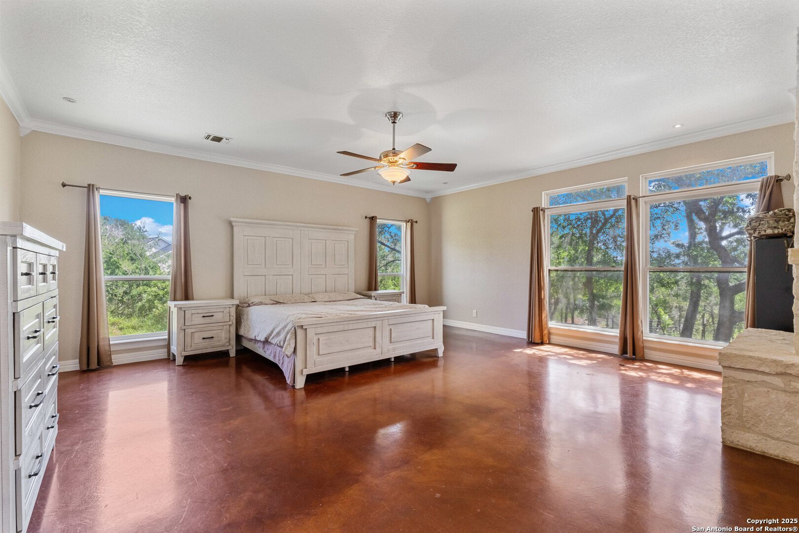 165 County Road 2740 Mico TX 78056