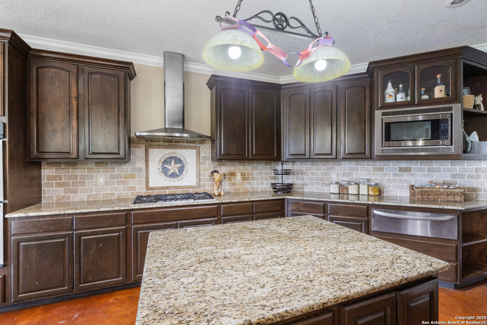165 County Road 2740 Mico TX 78056