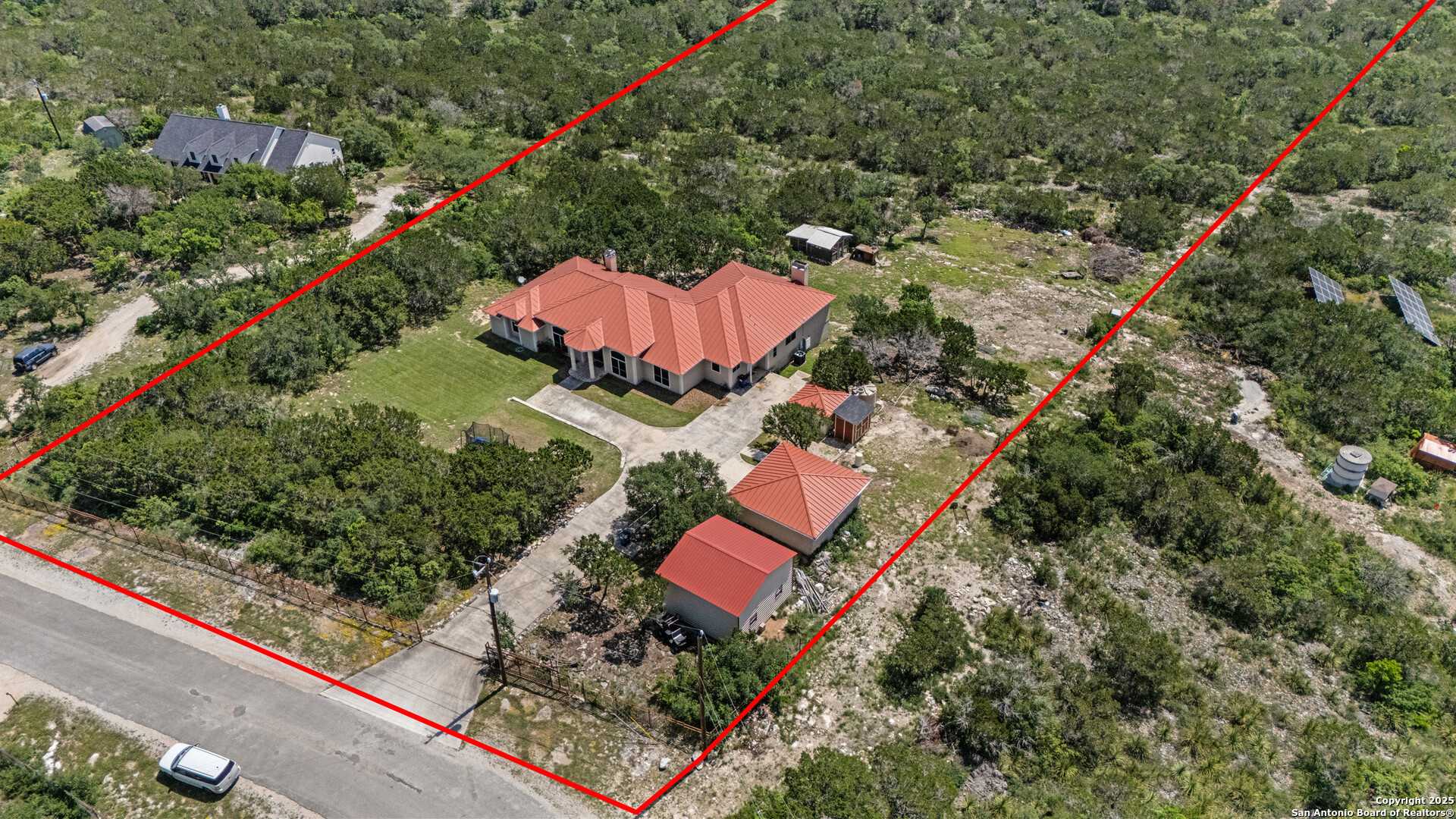 165 County Road 2740 Mico TX 78056