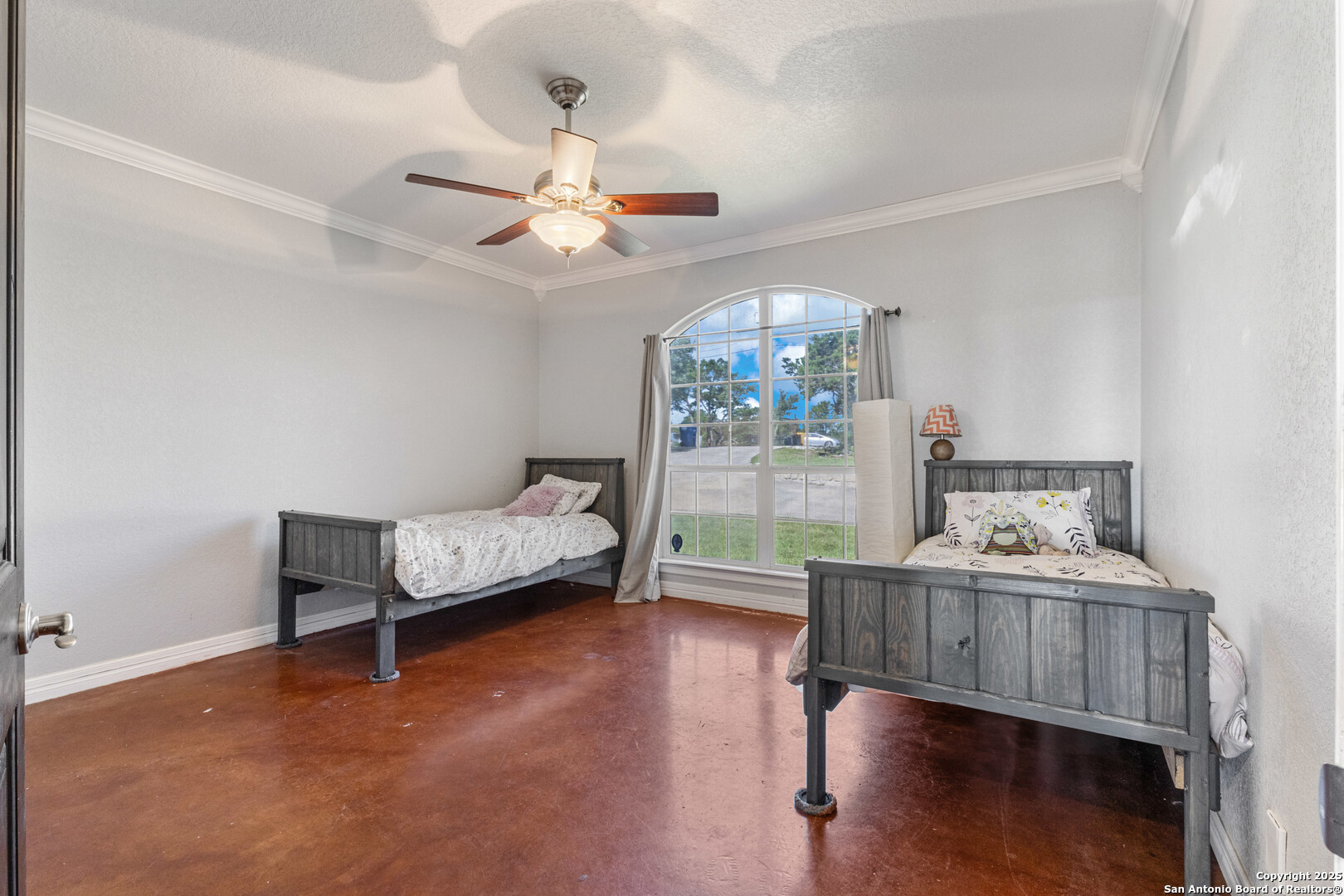 165 County Road 2740 Mico TX 78056