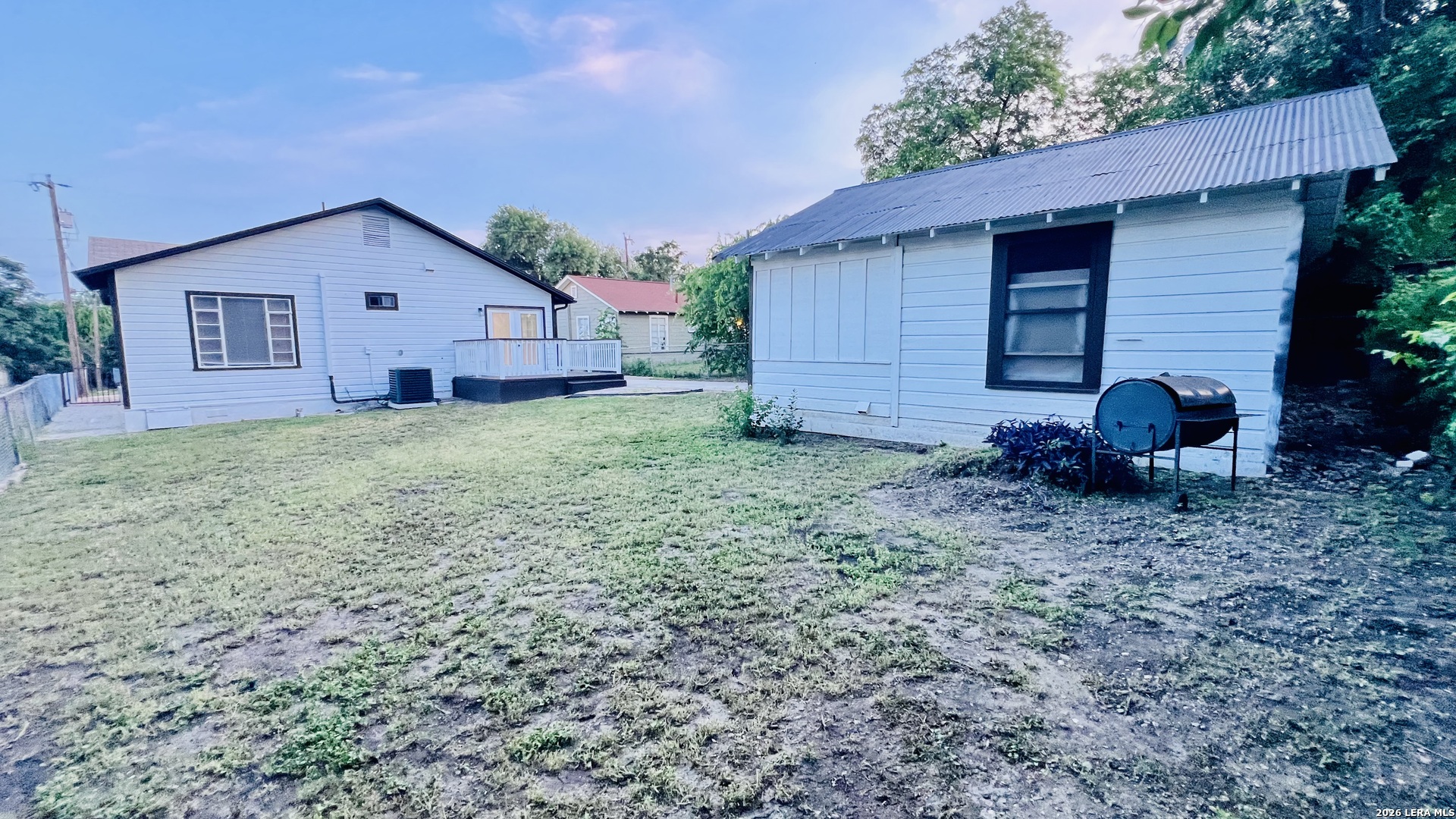 2323 E Crockett Street San Antonio TX 78202