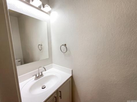 8122 Elktree Pass San Antonio TX 78254