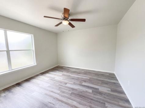 8122 Elktree Pass San Antonio TX 78254