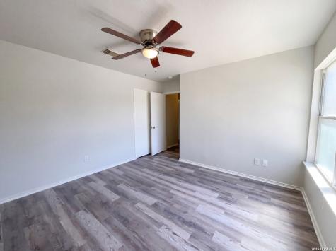 8122 Elktree Pass San Antonio TX 78254