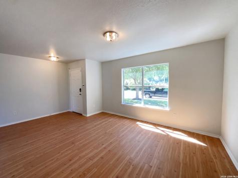 8122 Elktree Pass San Antonio TX 78254