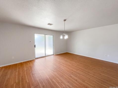 8122 Elktree Pass San Antonio TX 78254