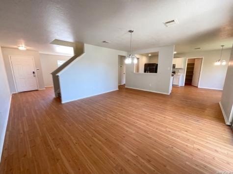 8122 Elktree Pass San Antonio TX 78254