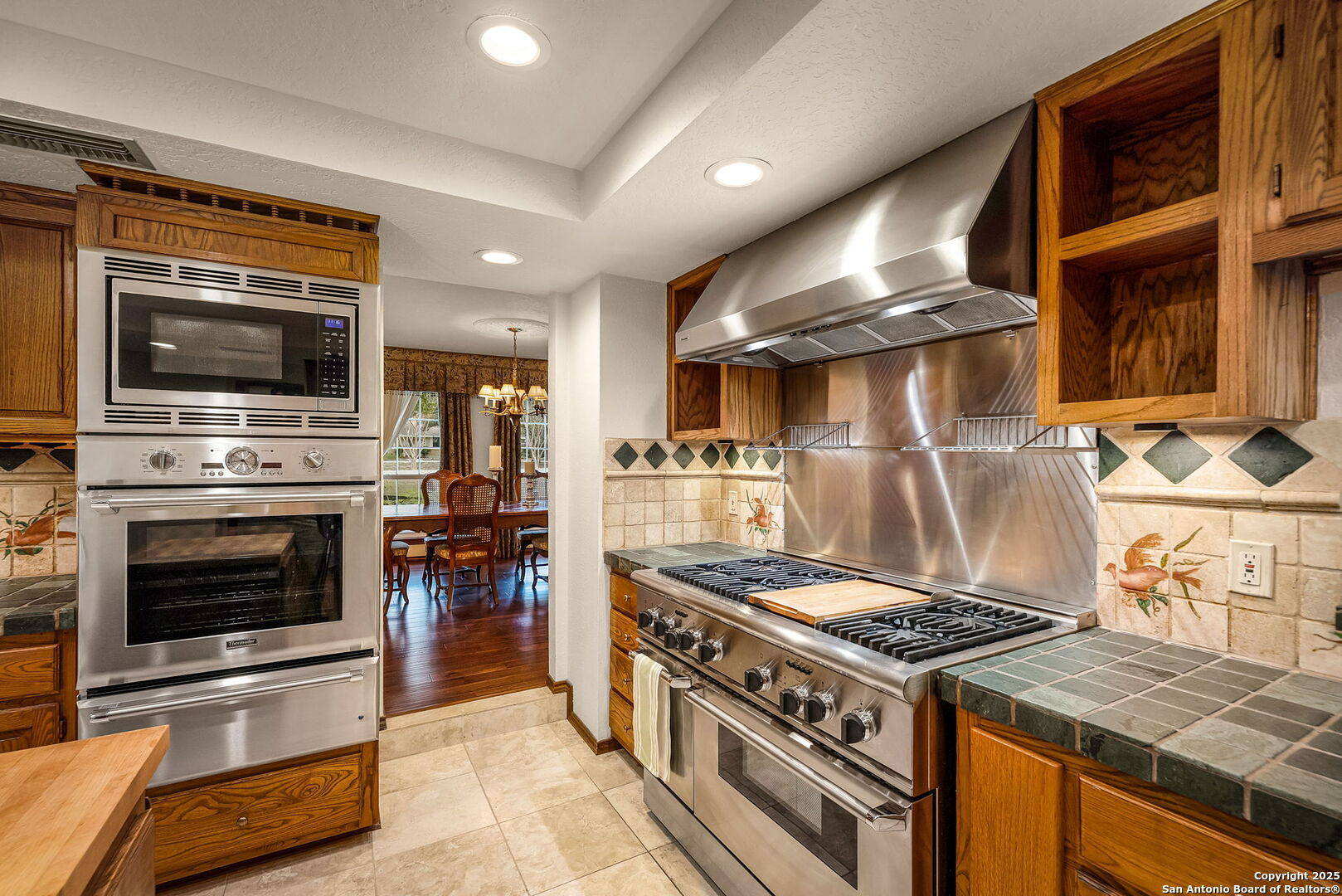 9606 Meadow Rue Garden Ridge TX 78266