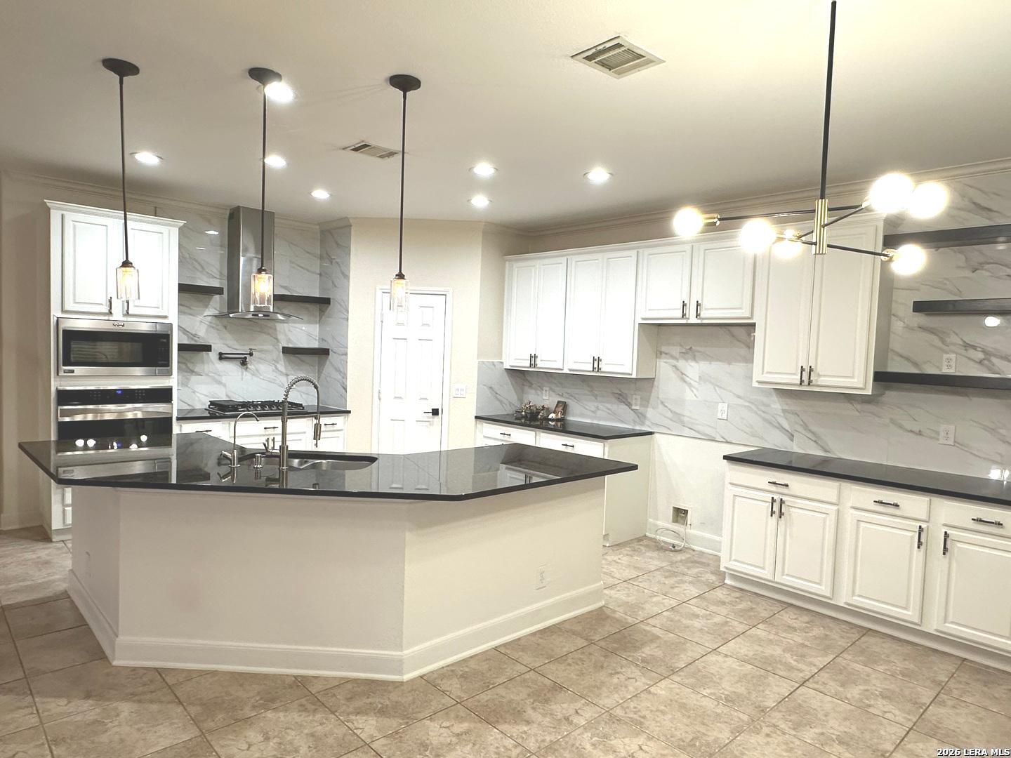 19519 Highgrove Lane San Antonio TX 78258