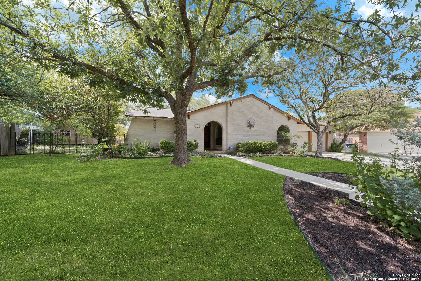 2903 Hedgewyck Street San Antonio TX 78217
