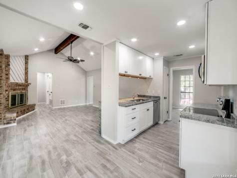 4922 Timber Wind San Antonio TX 78250