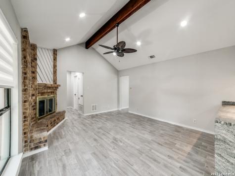 4922 Timber Wind San Antonio TX 78250