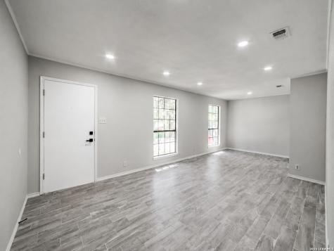 4922 Timber Wind San Antonio TX 78250