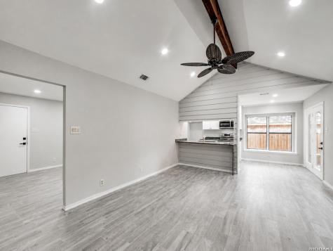 4922 Timber Wind San Antonio TX 78250