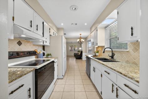 5830 Gomer Pyle San Antonio TX 78240