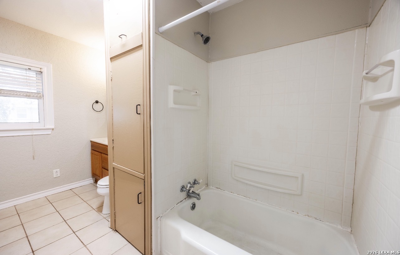 149 Carroll Poth TX 78147