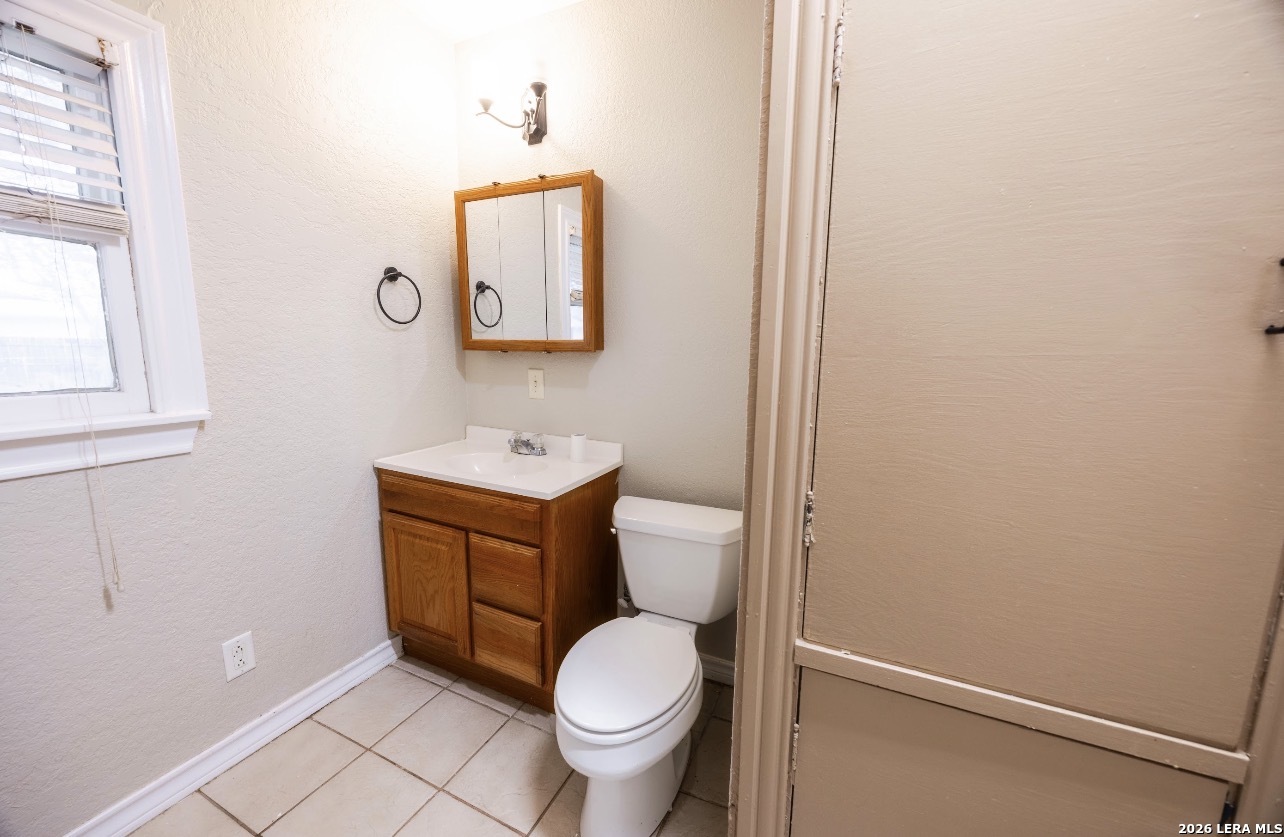 149 Carroll Poth TX 78147