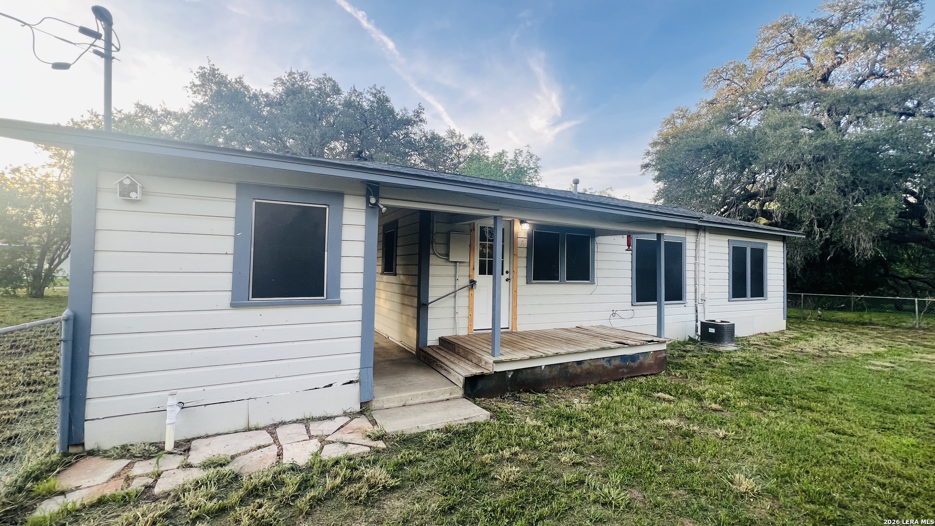 149 Carroll Poth TX 78147